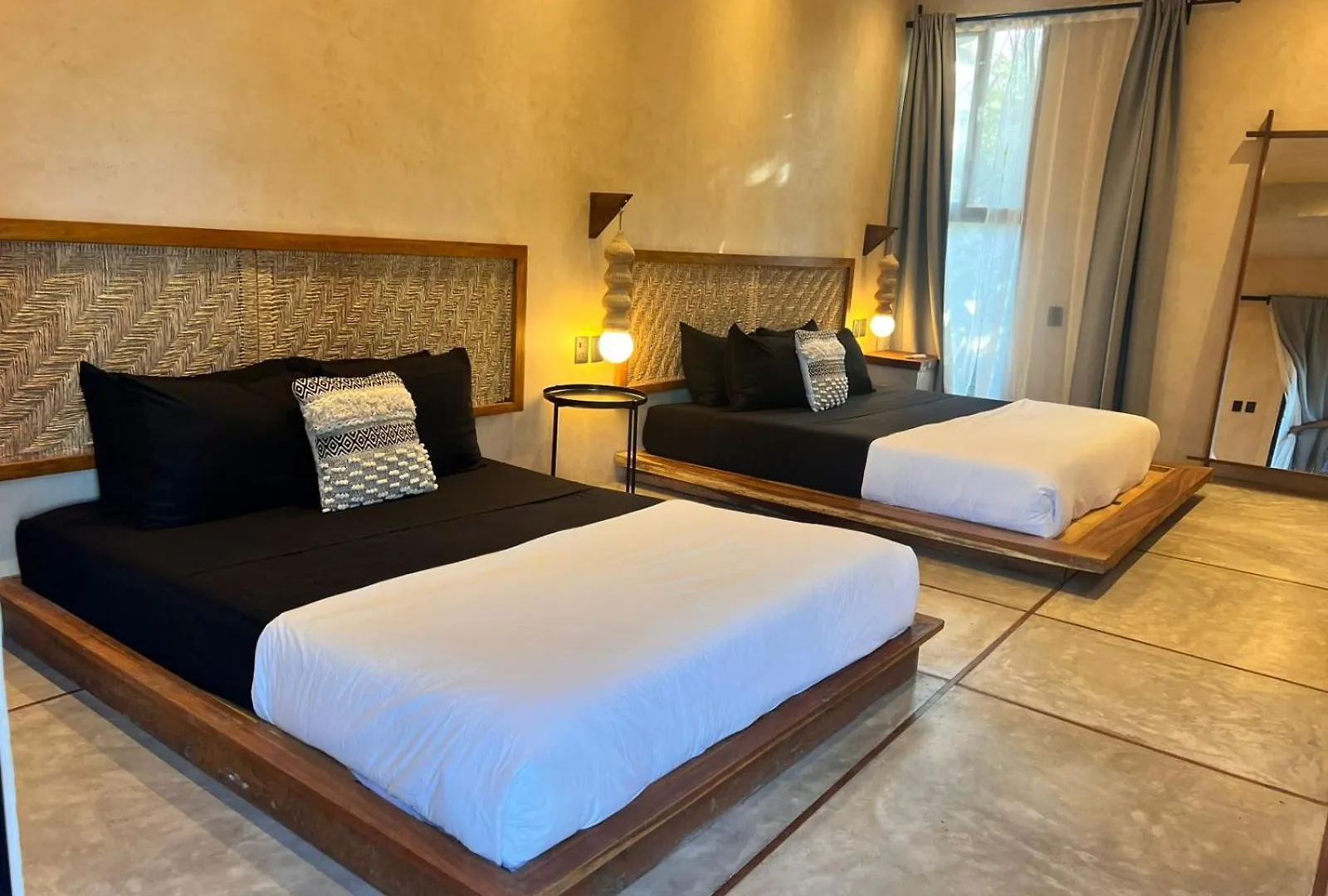 Piquete Holbox Hotel